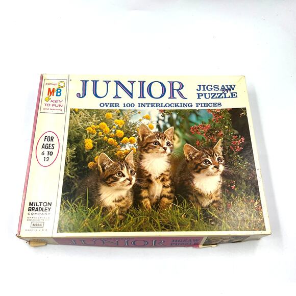 Vintage Milton Bradley Junior Jigsaw Puzzle 100 Interlocking Pieces Kittens USED - Picture 1 of 5